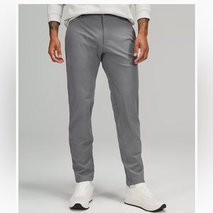 Lululemon commission classic fit pant 34” Warpstreme -Size 32